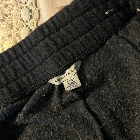 American Eagle Jogger shorts - Picture 3 of 4